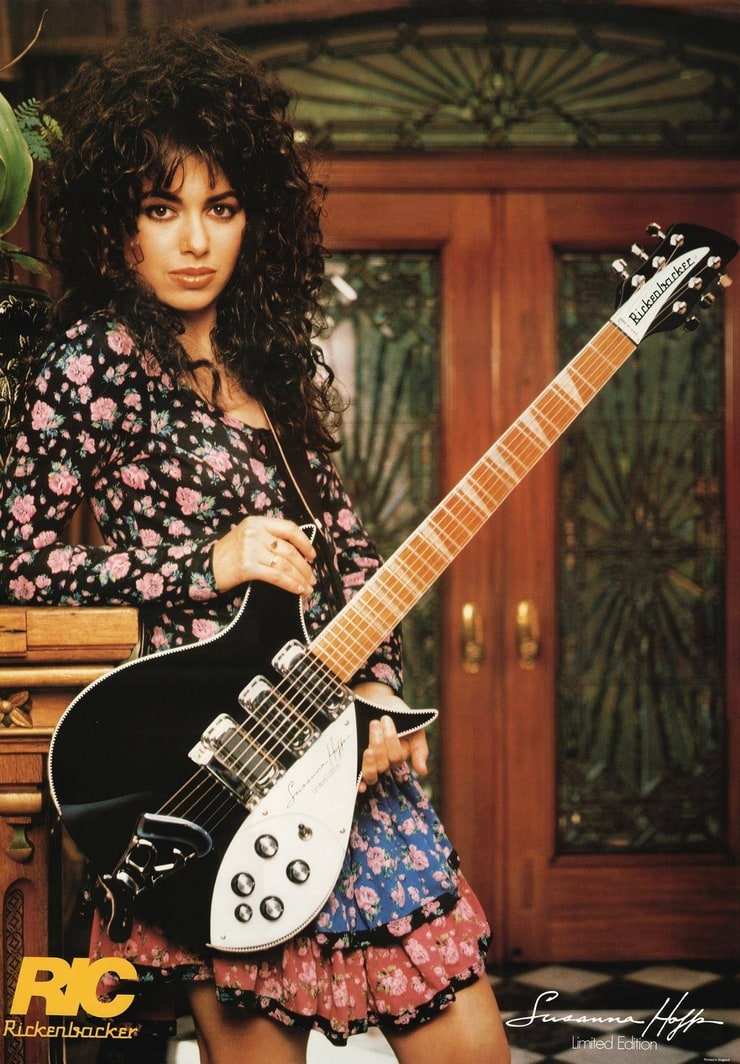 740full-susanna-hoffs.jpg