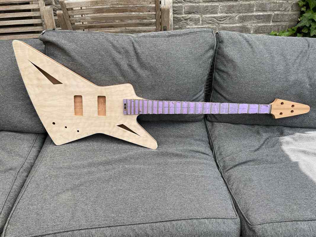brooks-exb-4-sa-neck-glued-in_orig.jpeg