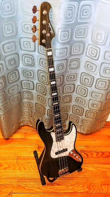 ash4-blk-oil.jpg