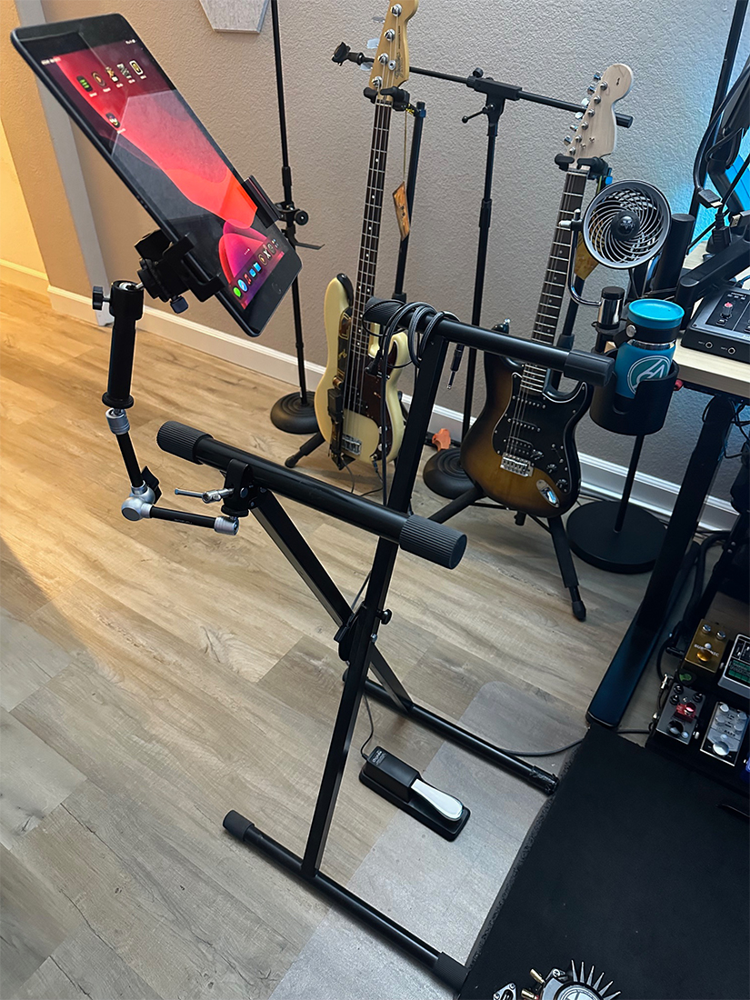 moogstand.jpg