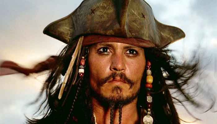 1077115_3038340_Depp_updates.jpg