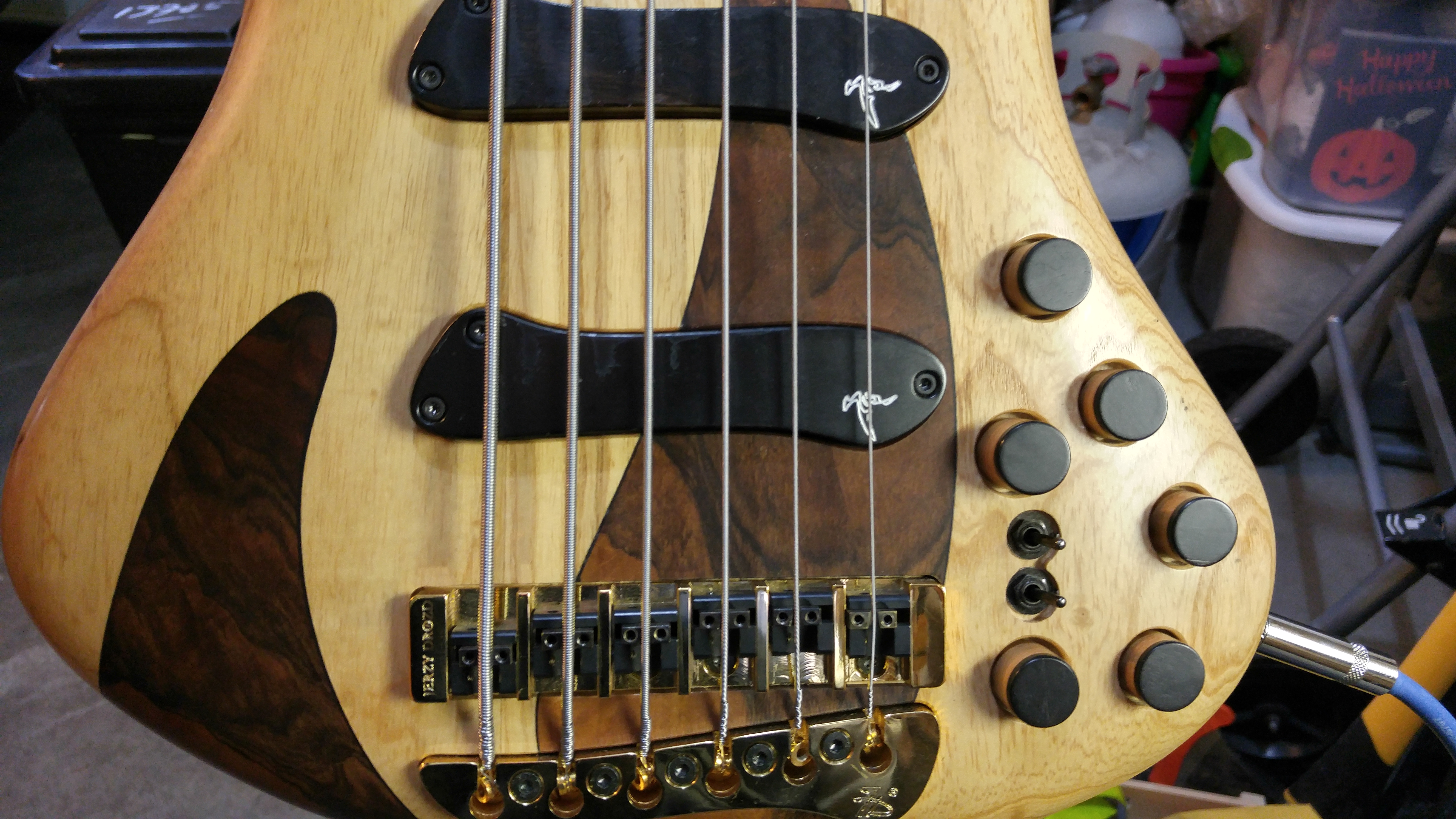 c6Yly25.jpg