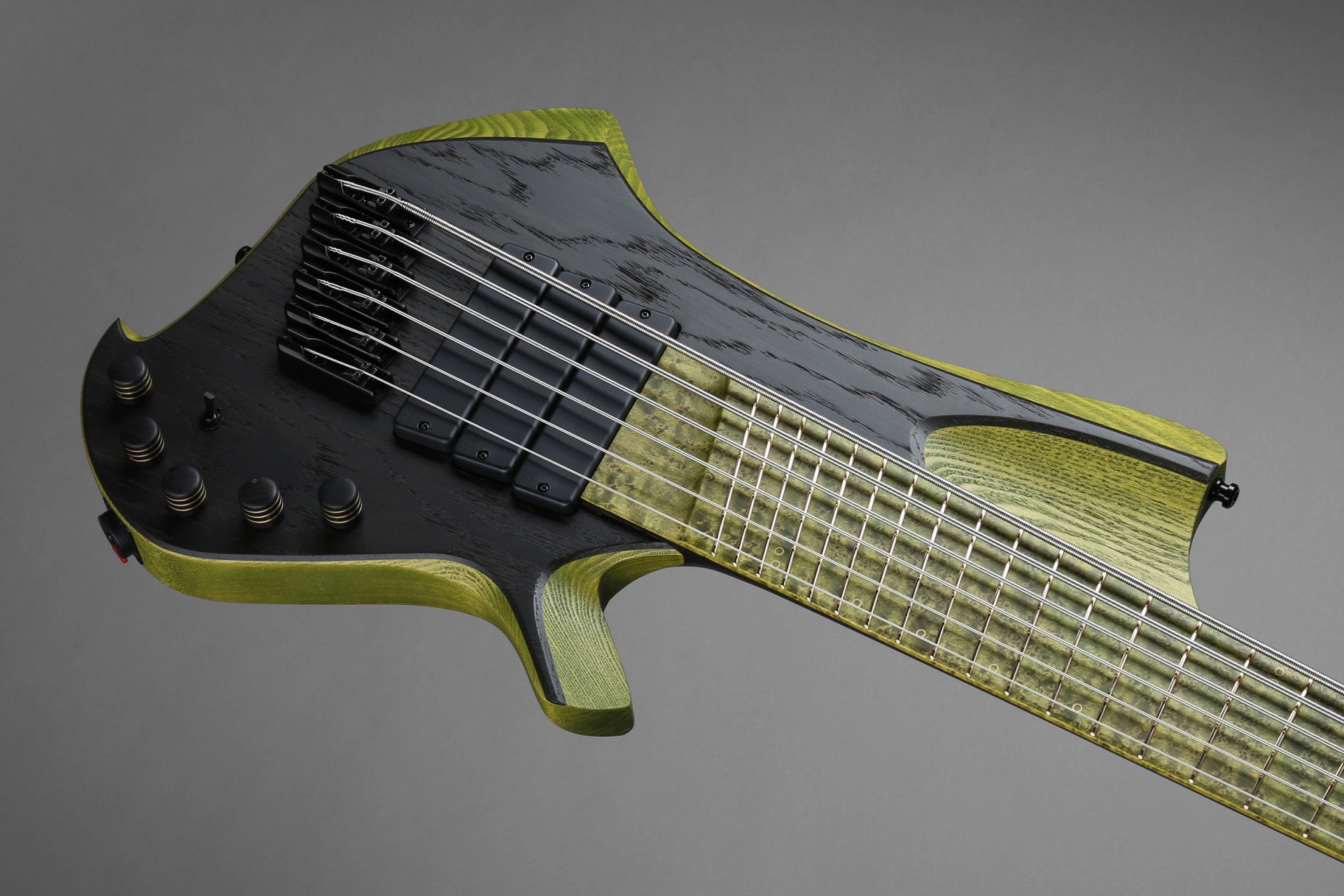 www.padalka-guitars.com