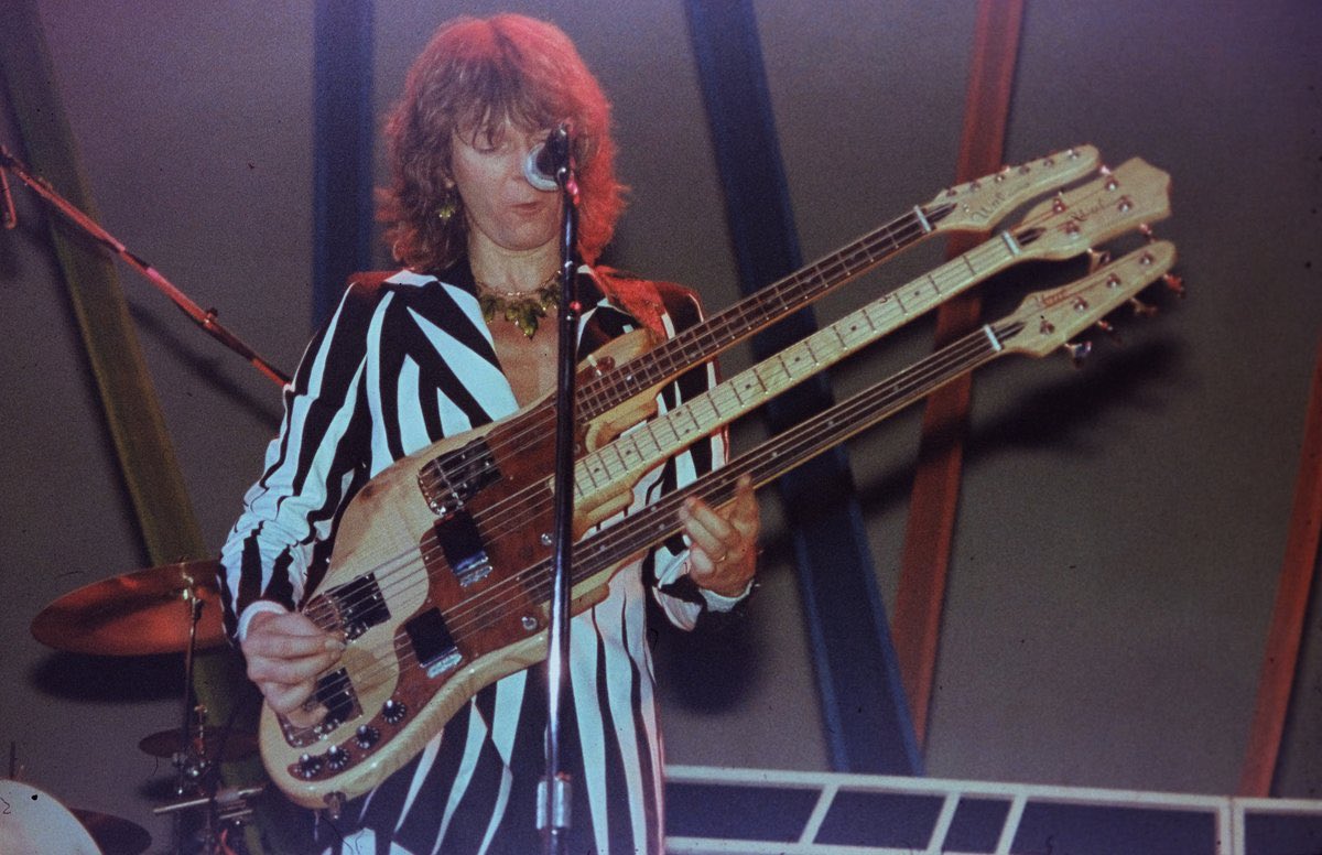 Chris_Squire_Wal_Triple-Neck_Bass.jpg