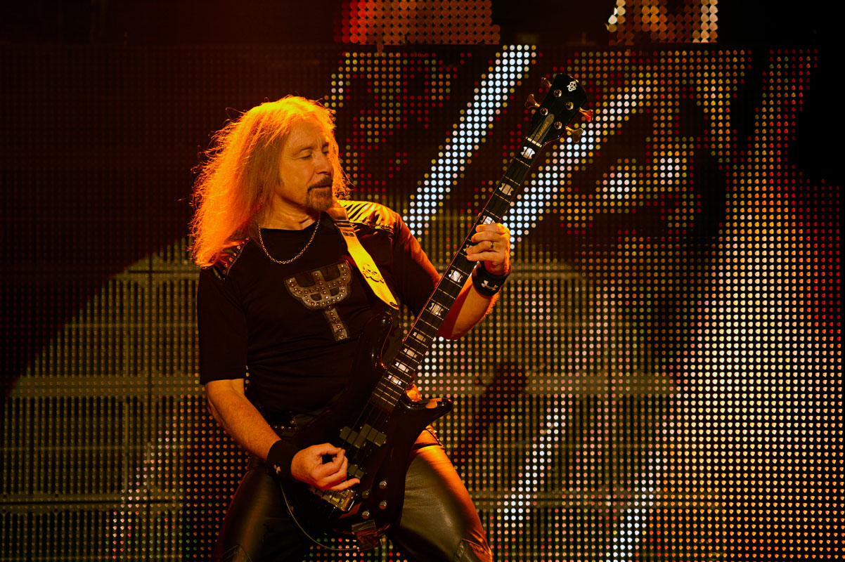 ian-hill.jpg