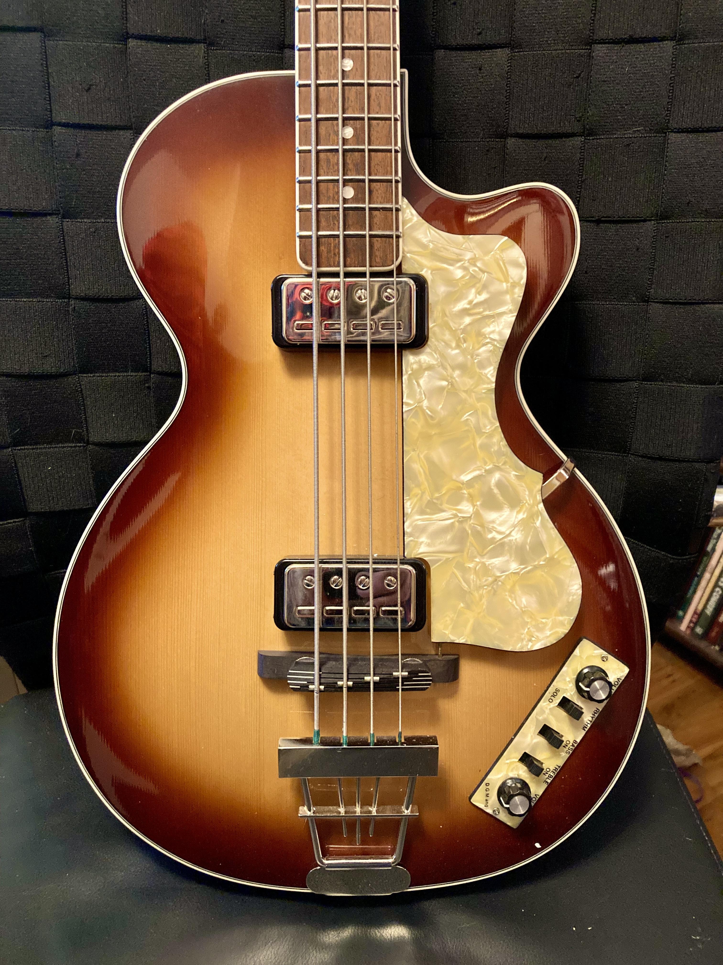 Az8684N.jpg