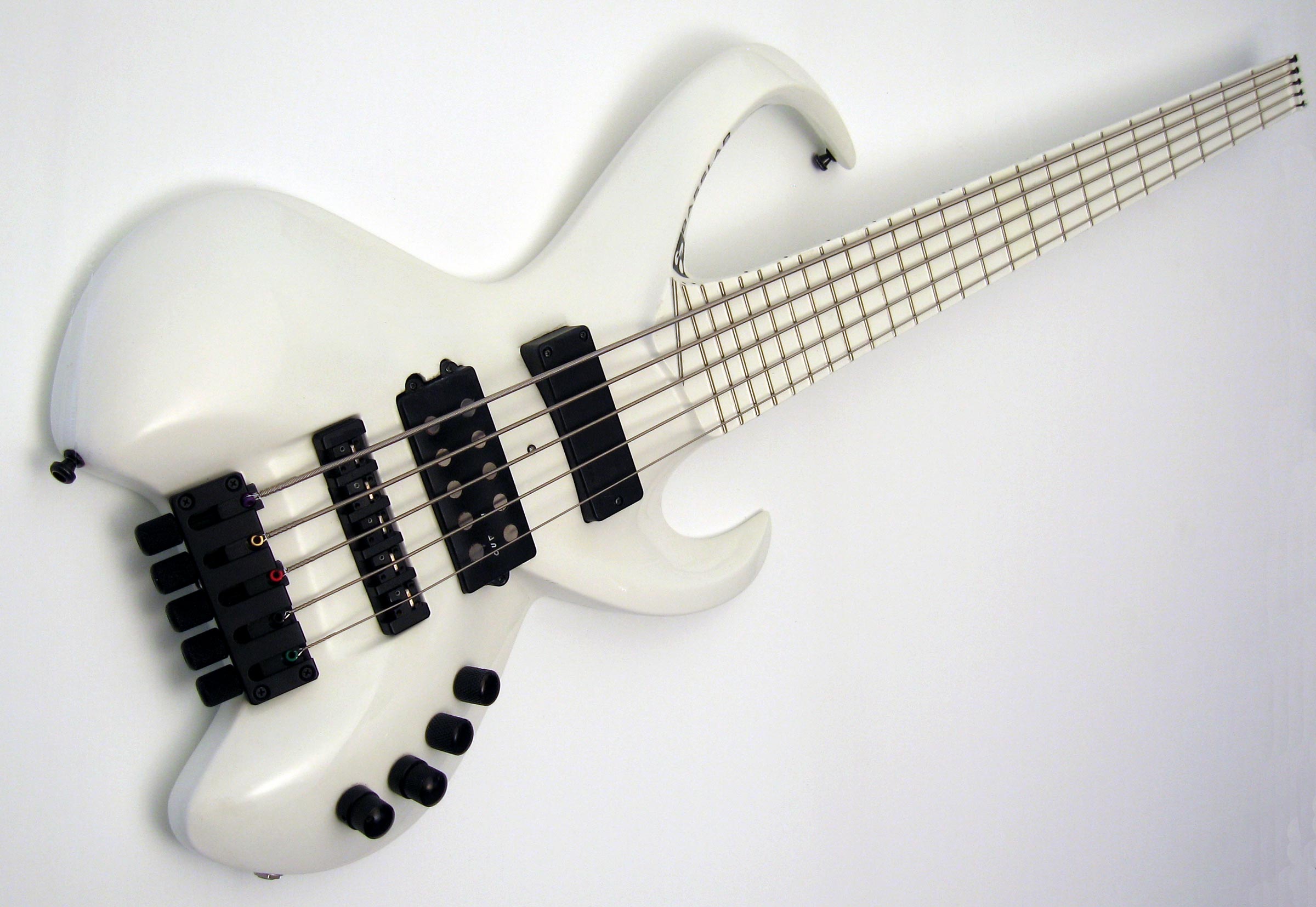 basslab_std-v_wht.jpg