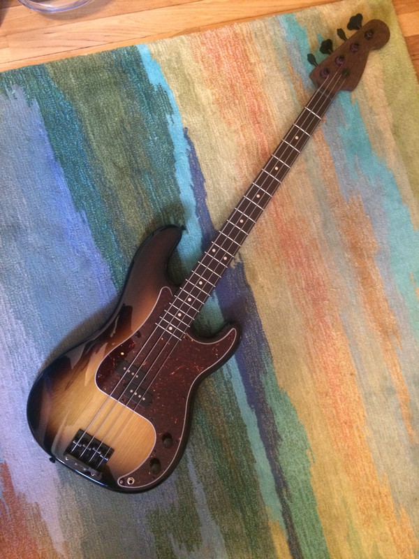 P-Bass.jpg