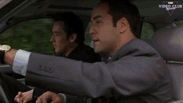 grosse-pointe-blank-john-cusack.gif