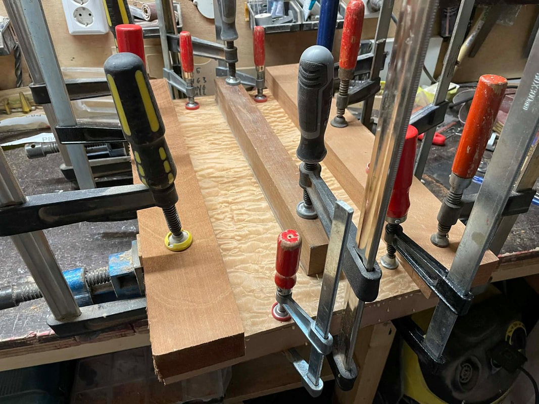 nr-tb-12-glueing-the-top_orig.jpeg