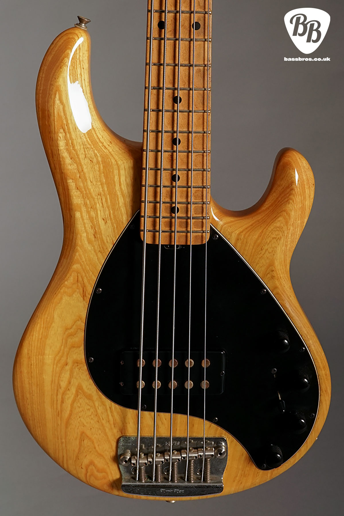 Musicman-Stingray-5-Natural-4.jpg