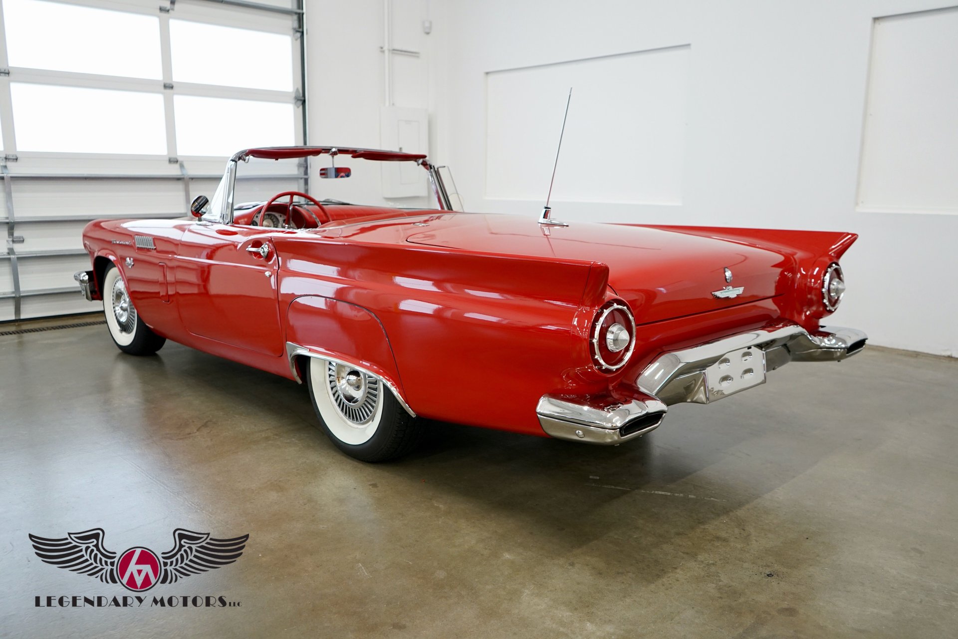 1957-ford-thunderbird