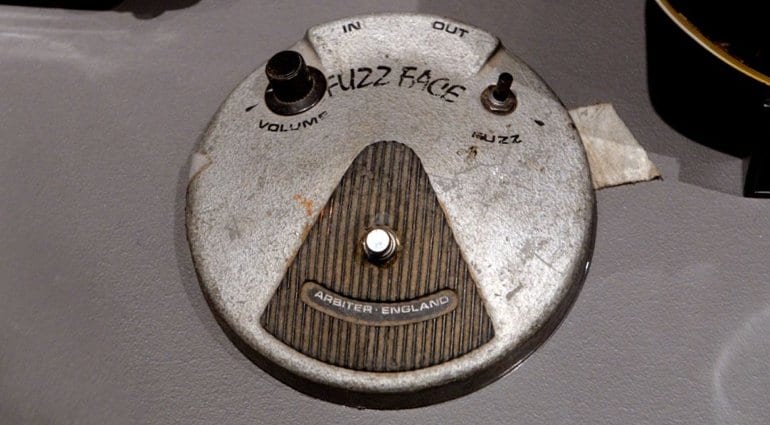 Jimi-Hendrix-Arbiter-Fuzz-Face-at-auction.jpg