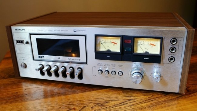 hitachi-d410-cassette-deck.preview.jpg