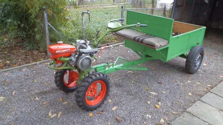 574bc24998f23f5eba8ea2a29a221fd6--custom-trailers-tractors.jpg