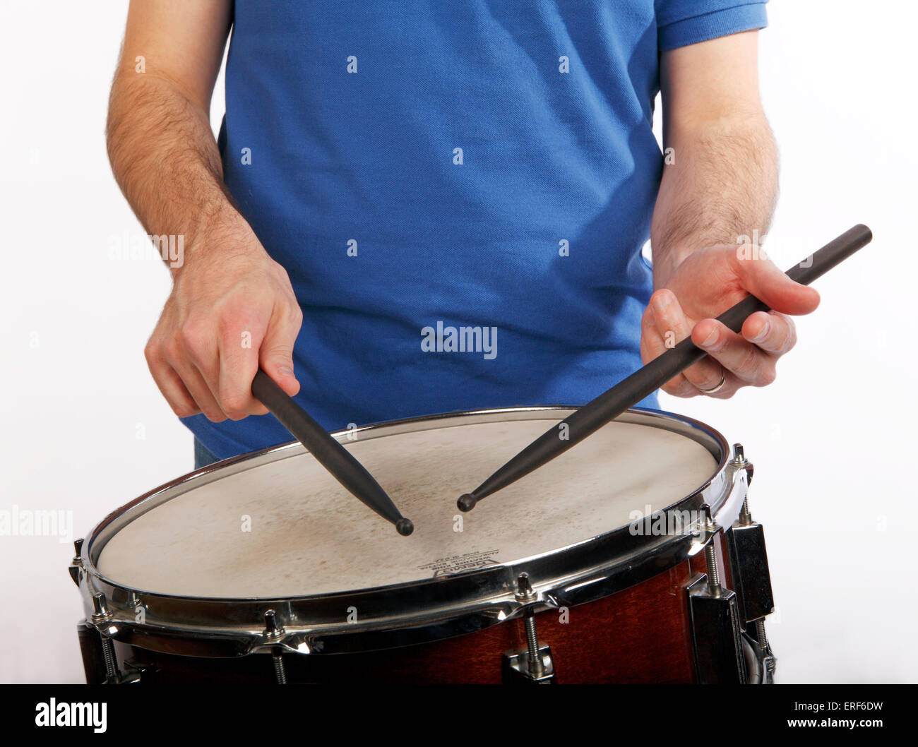 snare-drum-technique-orthodox-or-standard-grip-ERF6DW.jpg