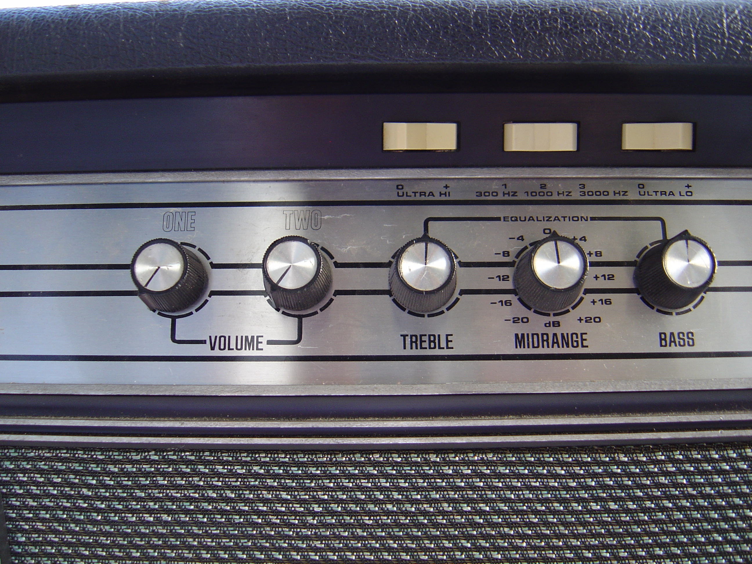 ampeg-v-4b-225346.jpg