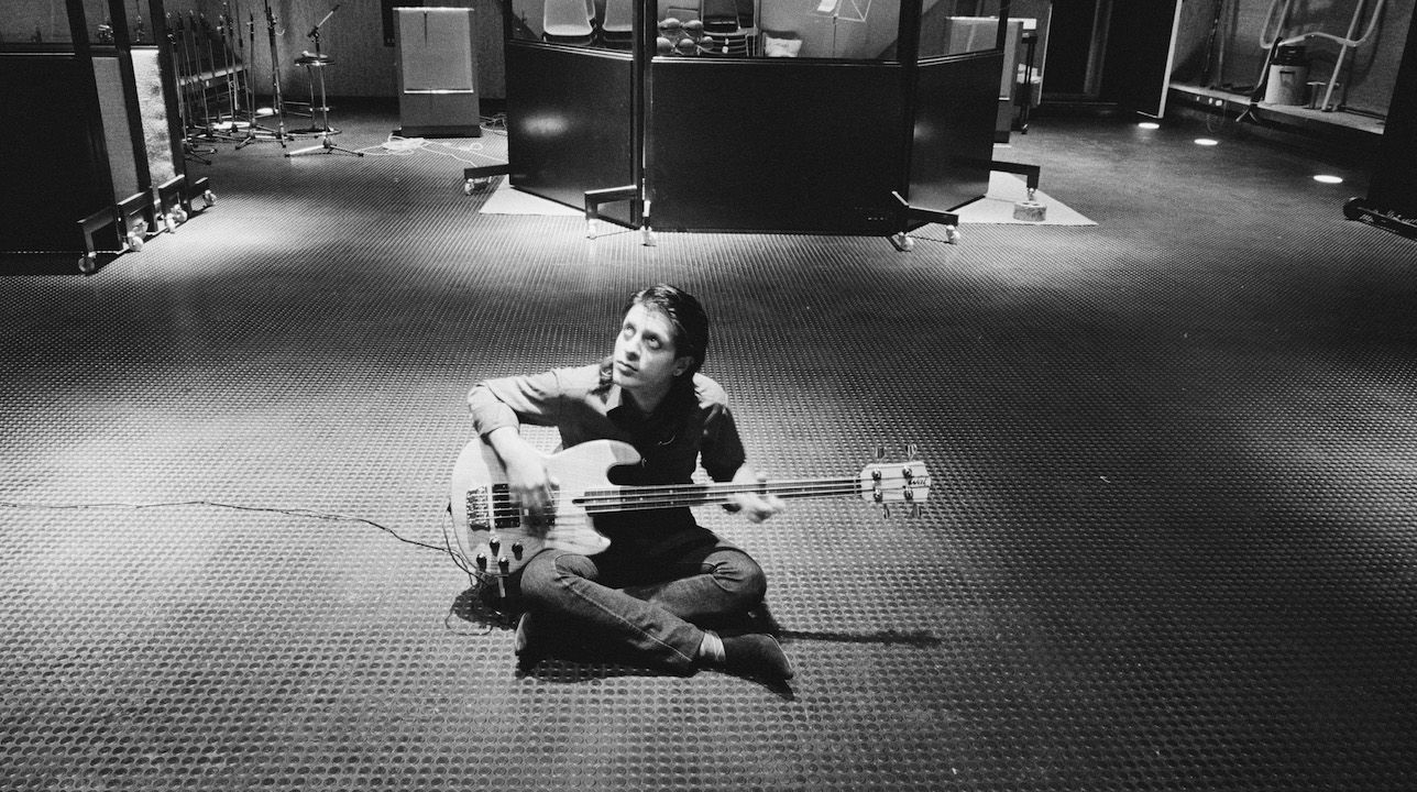 www.guitarworld.com