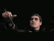 joaquin-phoenix-gladiator.gif