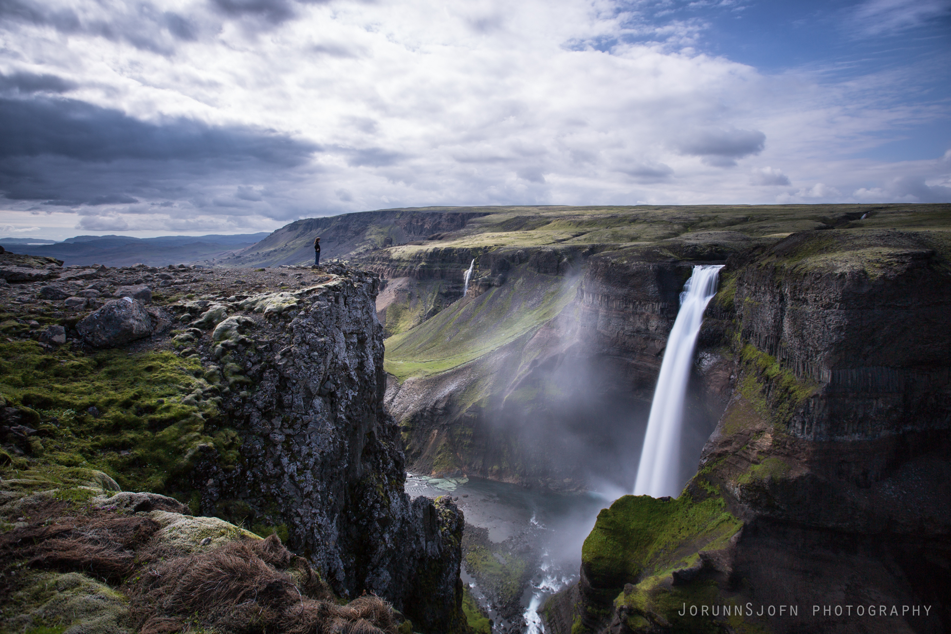 chasing-waterfalls-in-iceland-2.jpg