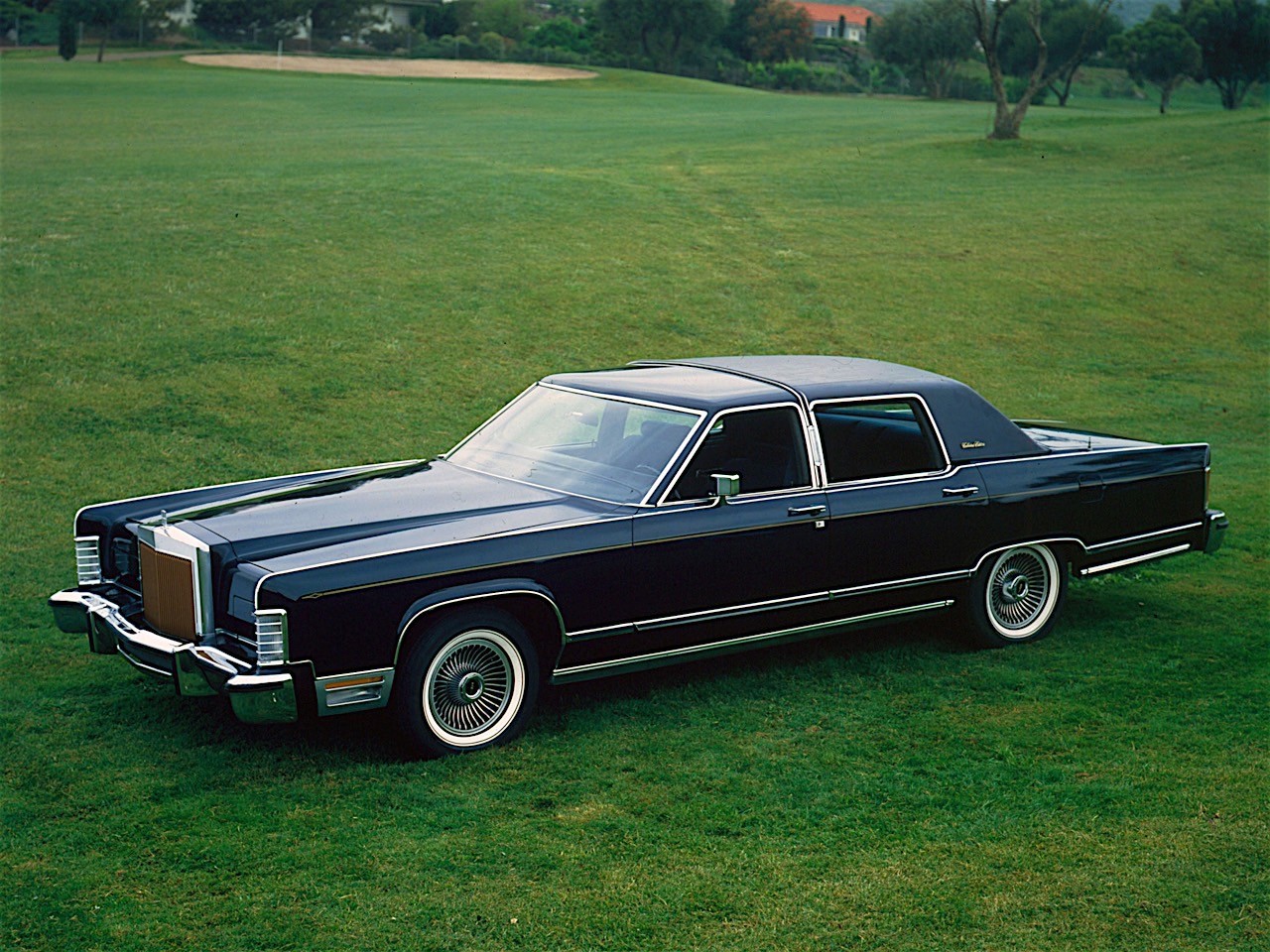 LINCOLN-Continental-5744_26.jpg