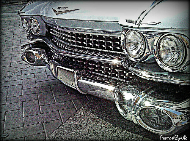 9027021669_37cc6cc3cb_z.jpg