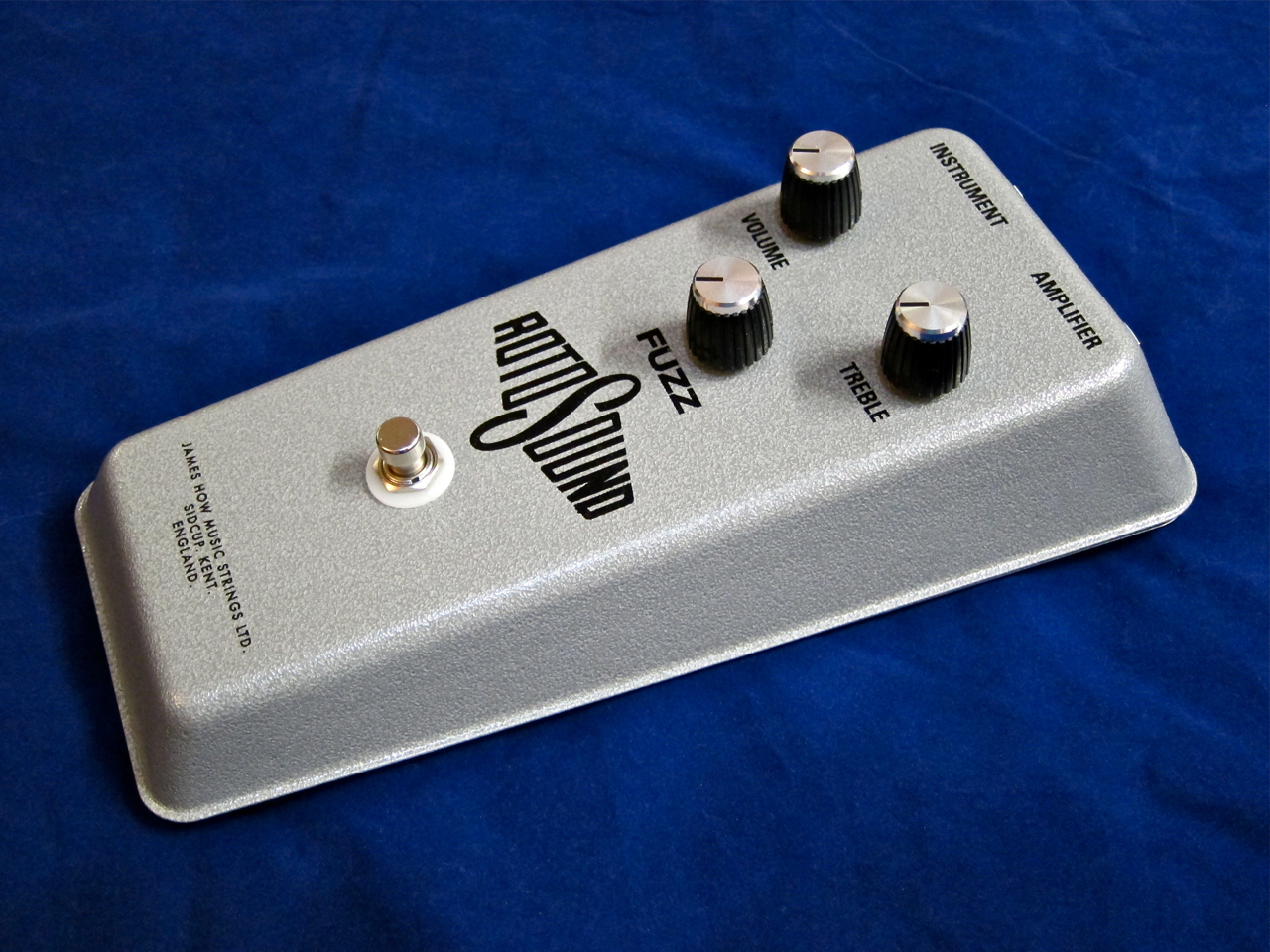 rotosound-fuzz-e28093-side-view.jpg